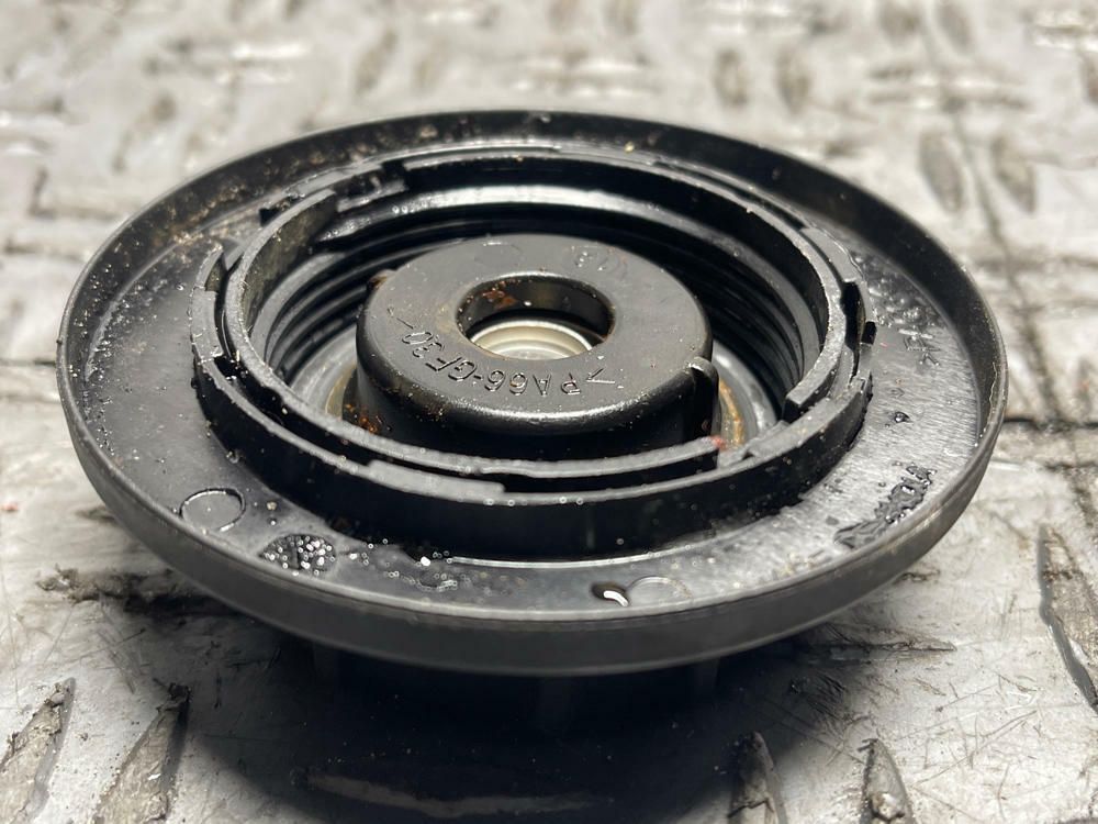 2003-04 Ford Mustan SVT Cobra Coolant Resevoir Cap 286