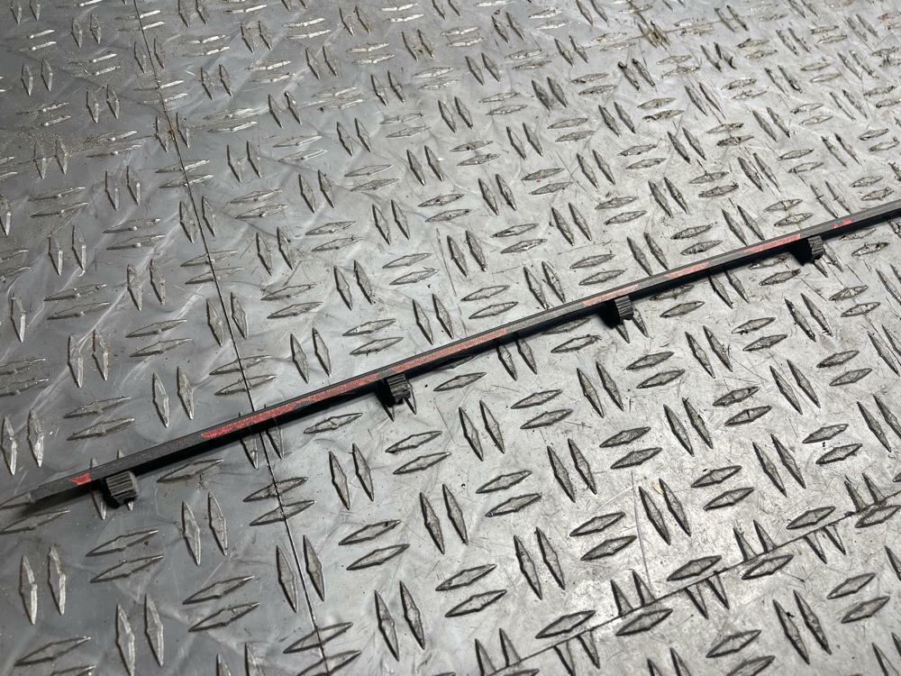 2003-04 Ford Mustang SVT Cobra OEM Pass. RH Side Skirt 'MUSTANG' Rocker Trim 286