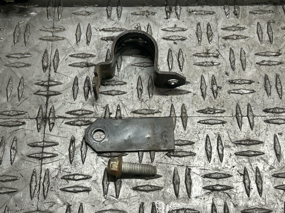 2003-04 Ford Mustang SVT Cobra OEM Rear Sway Bar 286