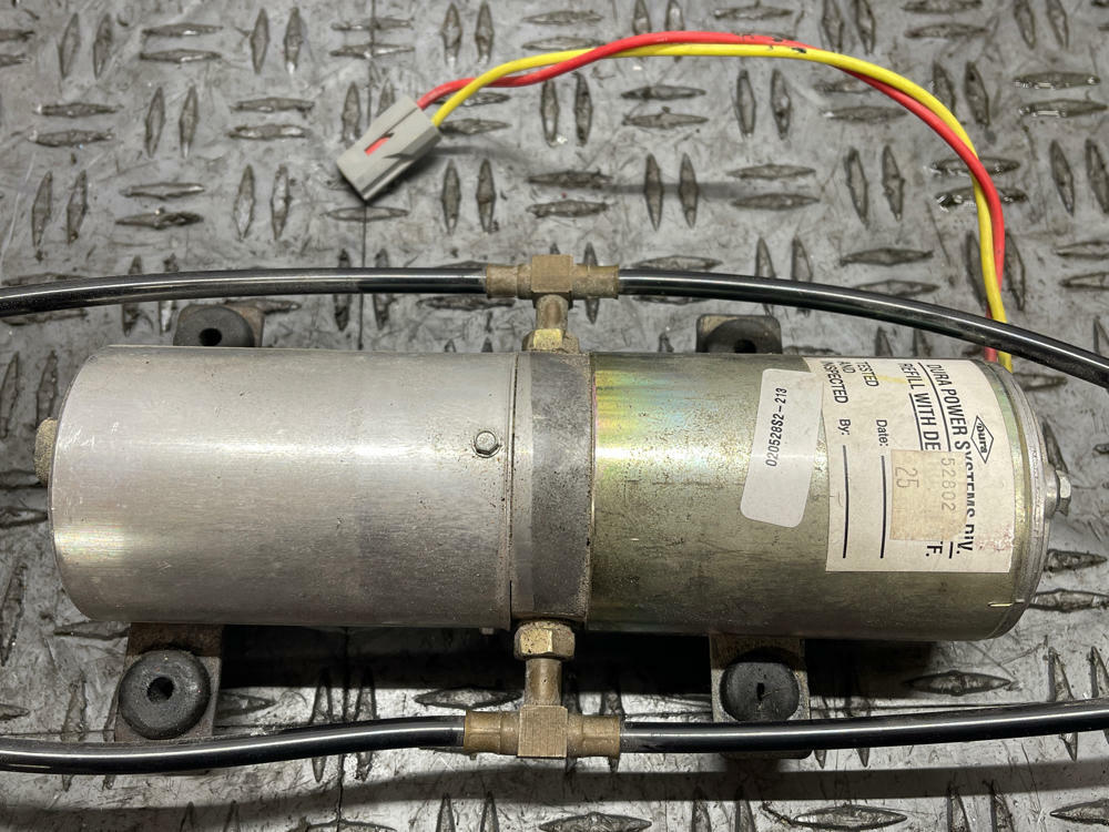 1999-04 Ford Mustang Convertible Top Pump Assem.- Lines Included 286
