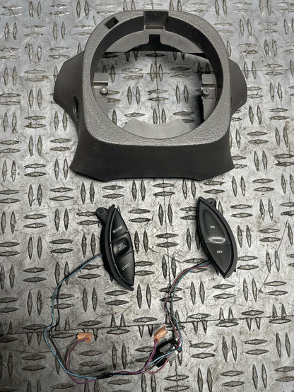 2003-04 Ford Mustan SVT Cobra Steering Wheel Switches & Cover 286