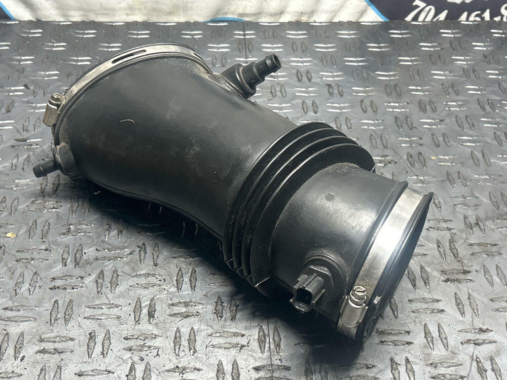 2003-04 Ford Mustang SVT Cobra OEM Intake Elbow- Plastic, for Eaton Elbow/TB 286