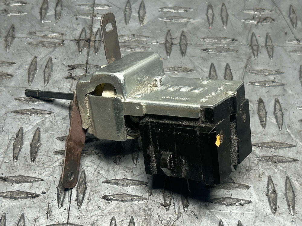 2001-04 Ford Mustang Head Light Control Module- Missing Control Knob 286
