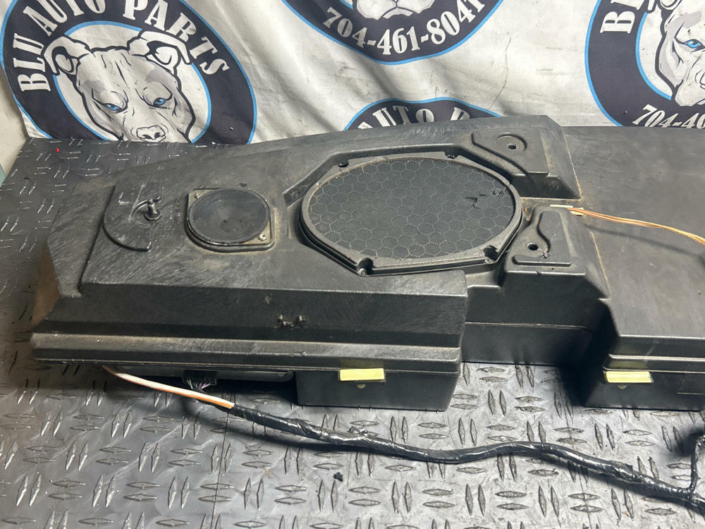 2003-04 Ford Mustang SVT Cobra Amp Rack & Amps Mach 460