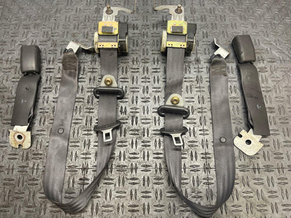 2003-04 Ford Mustang SVT Cobra Rear Seat Belts Pair Coupe LH RH 287