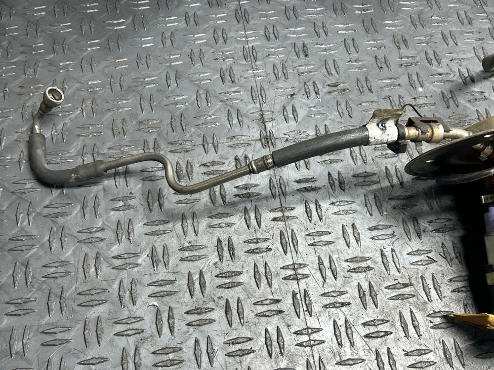 2003-04 Ford Mustang SVT Cobra OEM Fuel Pump & Hat Assembly 287