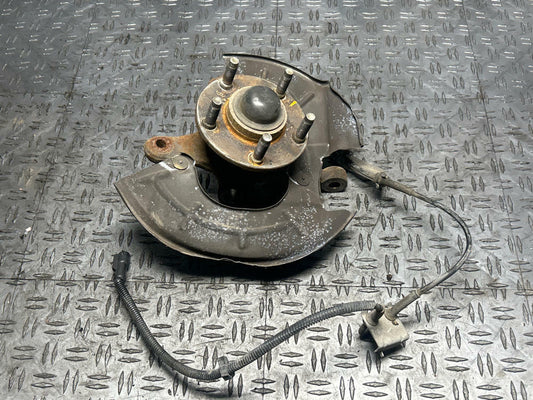 1999-04 Ford Mustang Passenger Front RH Spindle Assembly 285