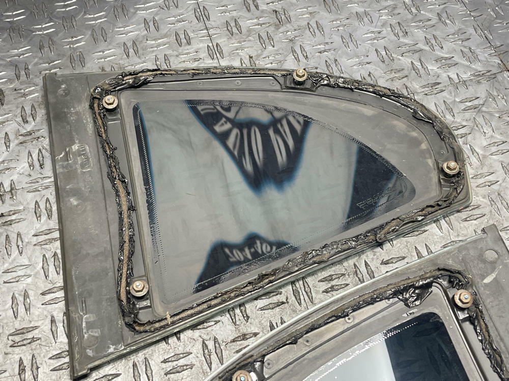 1999-04 Ford Mustang OEM CarLite Qrtr Glass Windows Pair- FOR COUPE 288