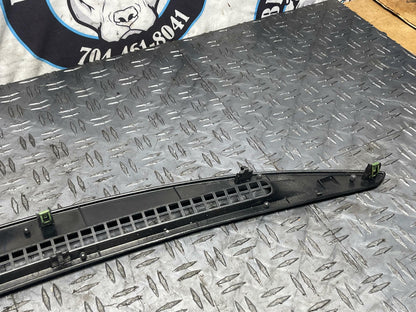 2003-04 Ford Mustang SVT Cobra Dash Desfroster Vent 288