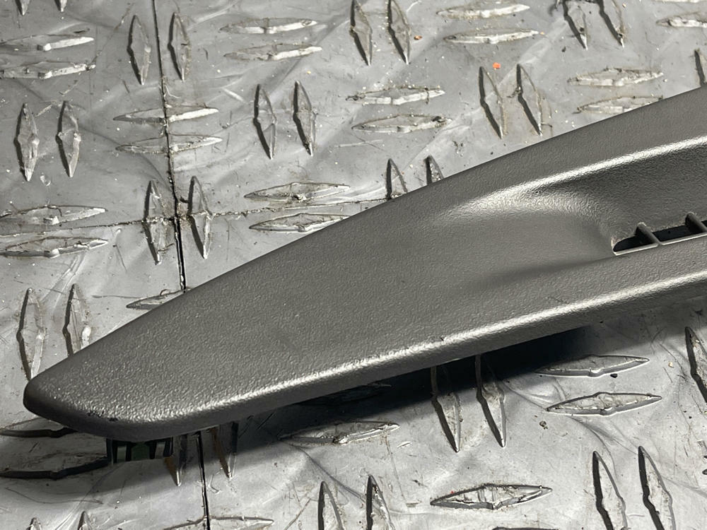 2003-04 Ford Mustang SVT Cobra Dash Desfroster Vent 288