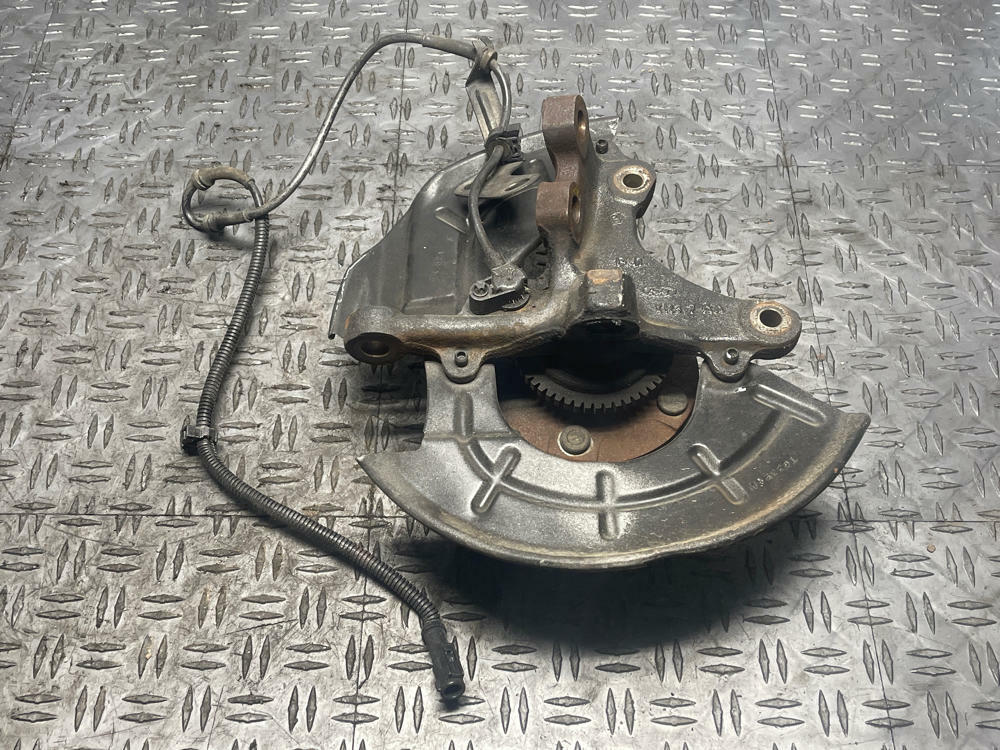 2003-04 Ford Mustang SVT Cobra Front RH Spindle Assembly 288