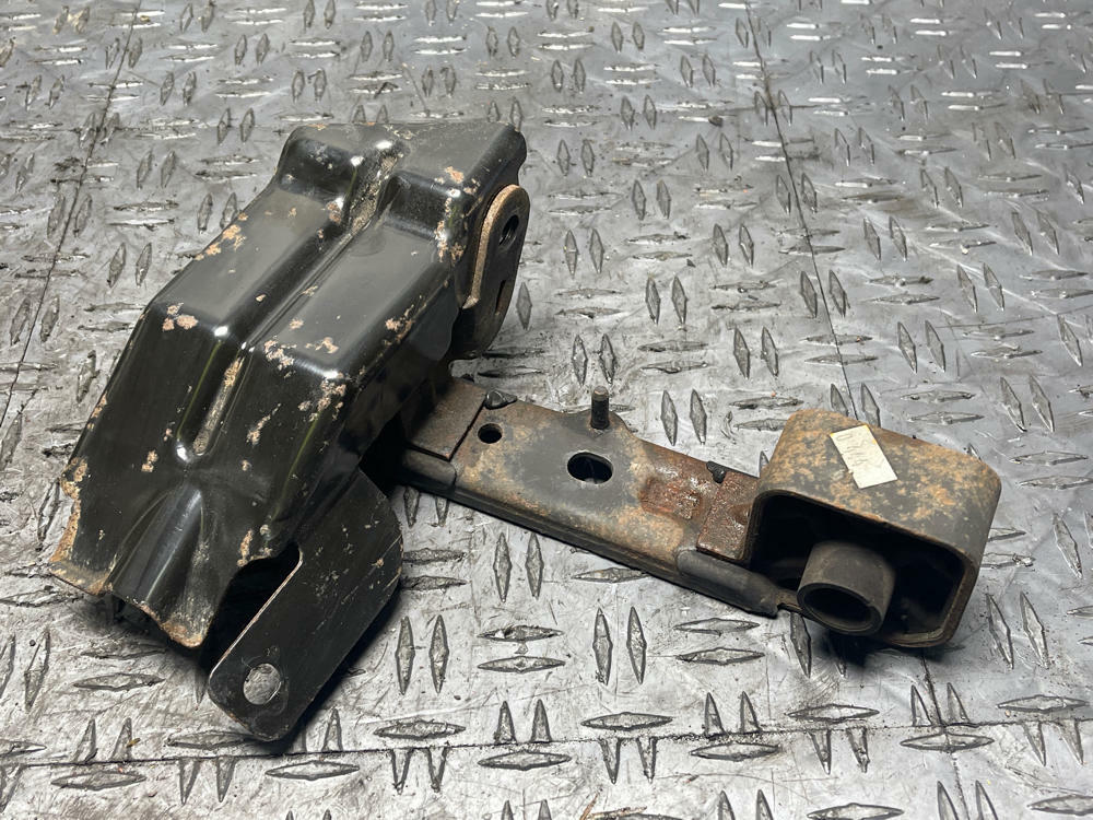 2011-14 Ford Mustang GT OEM Muffler LH 33k Miles 290