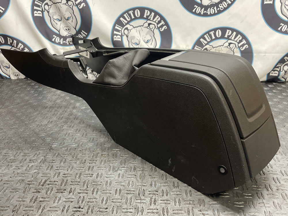 2011-14 Ford Mustang GT Center Console 33k Miles 290