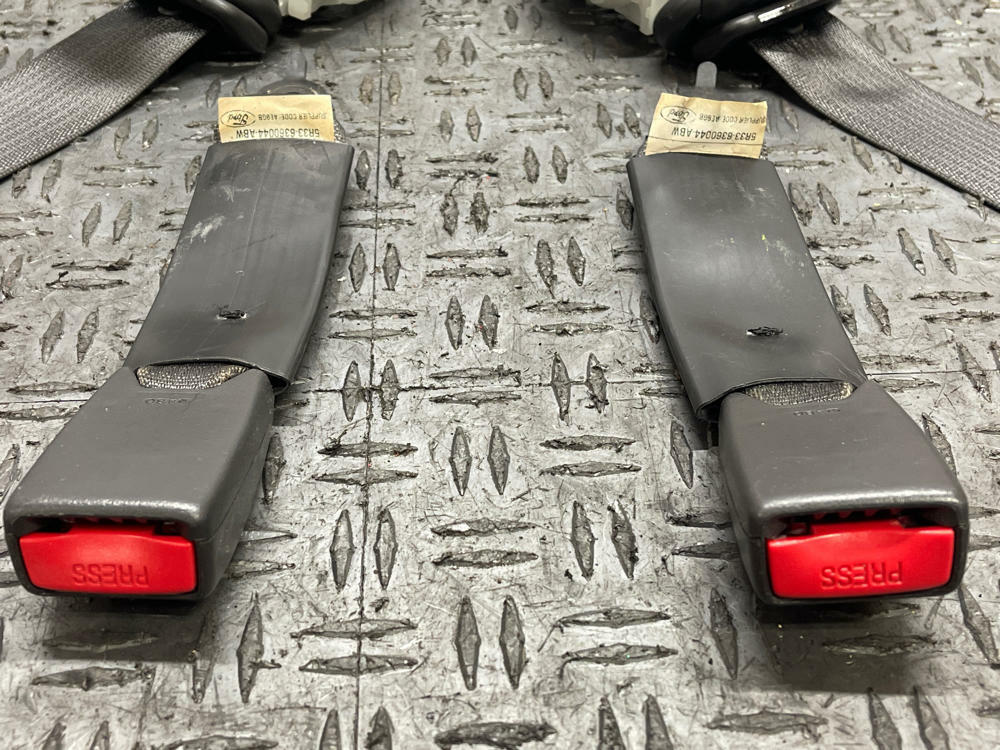 2011-14 Ford Mustang Rear Seat Belts LH RH- FOR CONVERTIBLE 33k Miles 290