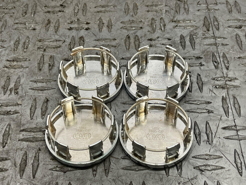 2011-14 Ford Mustang American Muscle Center Cap Set- Chrome 290