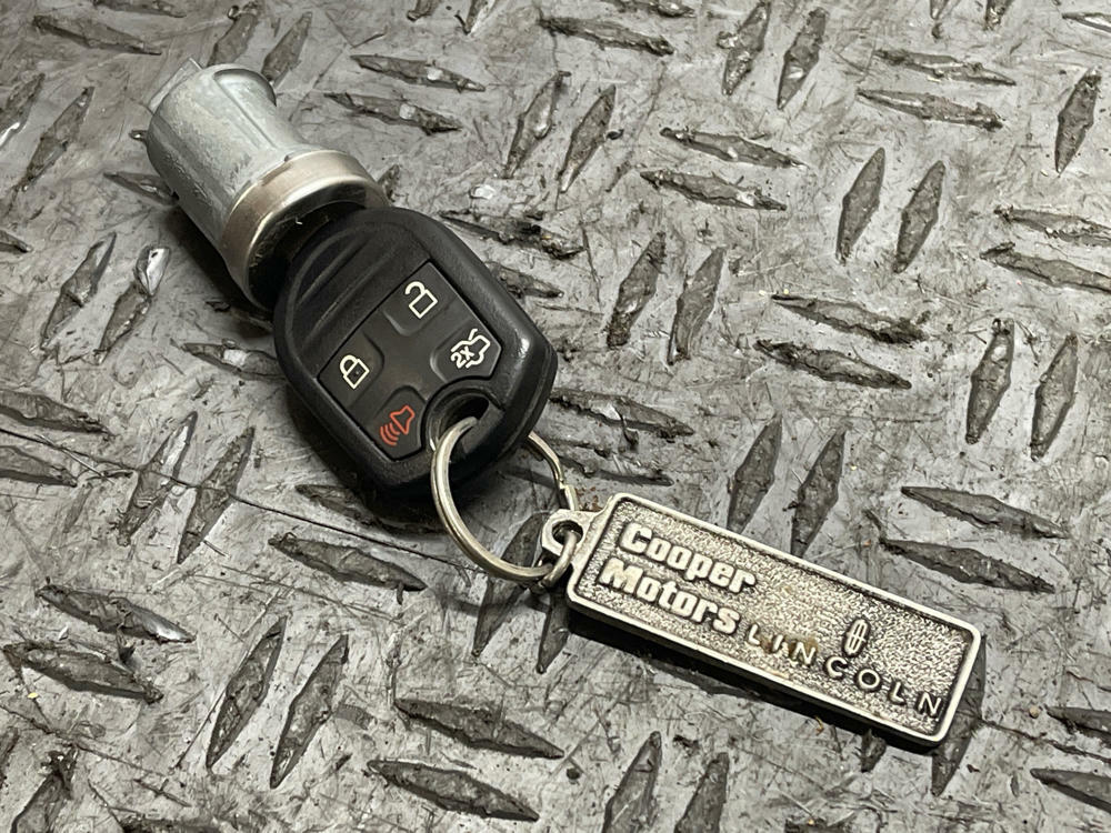 2011-14 Ford Mustang Ignition Cylinder & Key 290