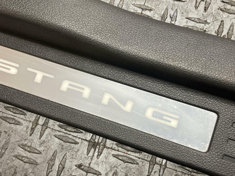 2011-14 Ford Mustang Passenger RH Illuminated Door Sill 290