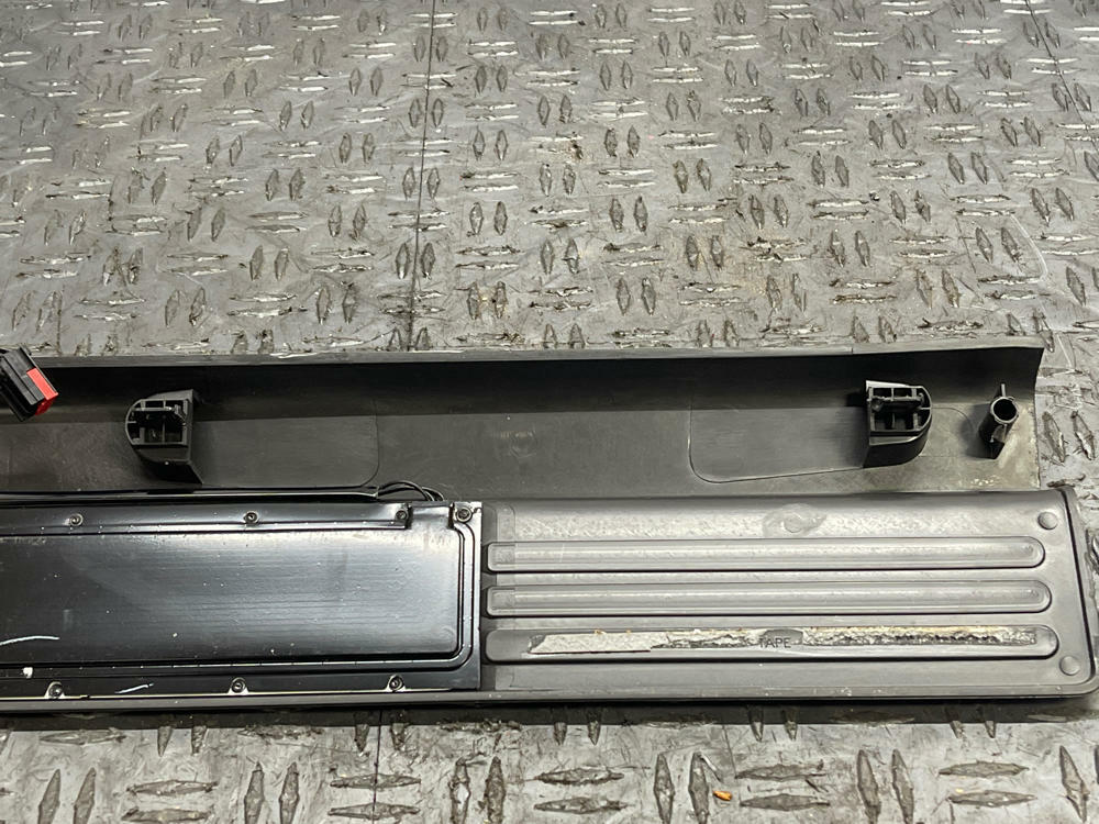 2011-14 Ford Mustang Passenger RH Illuminated Door Sill 290
