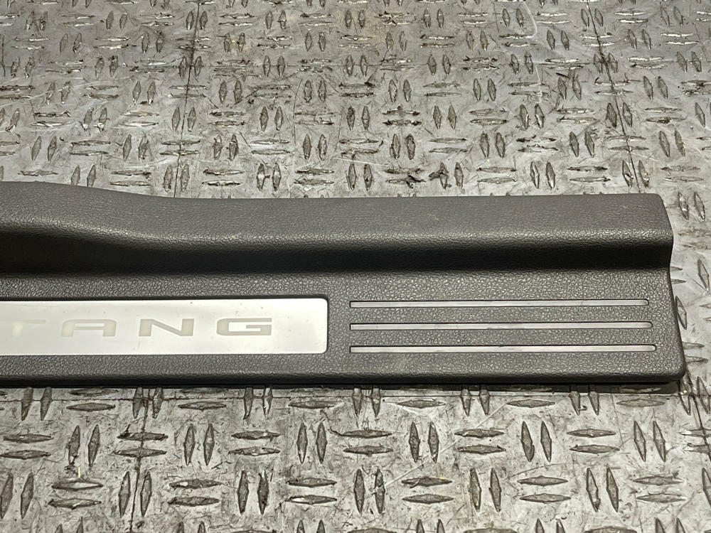 2011-14 Ford Mustang Passenger RH Illuminated Door Sill 290