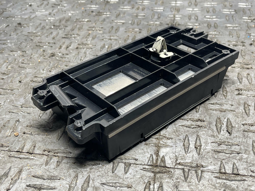 2018-23 Ford Mustang Telematics Communication Control Module NR3T-14G229-CB