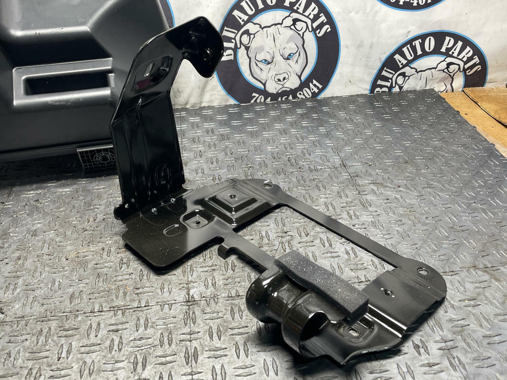 2018-23 Ford Mustang Mach One OEM Subwoofer w/ Bracket 291