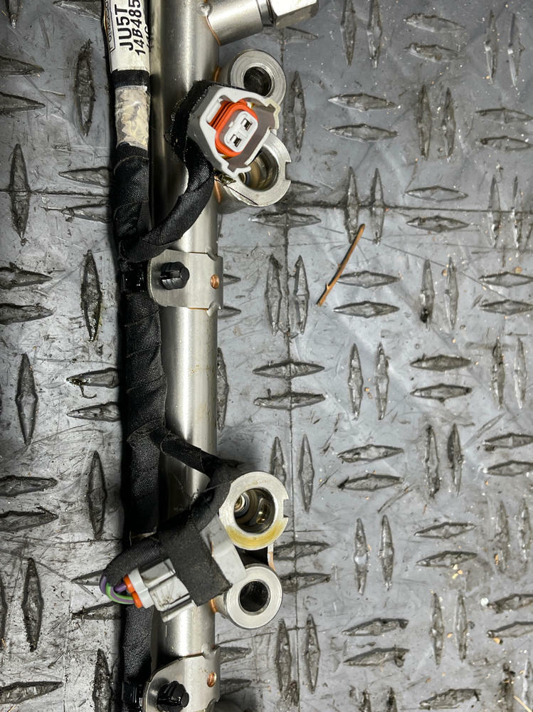 2018-23 Ford Mustang Mach One Secondary Fuel Rail 291