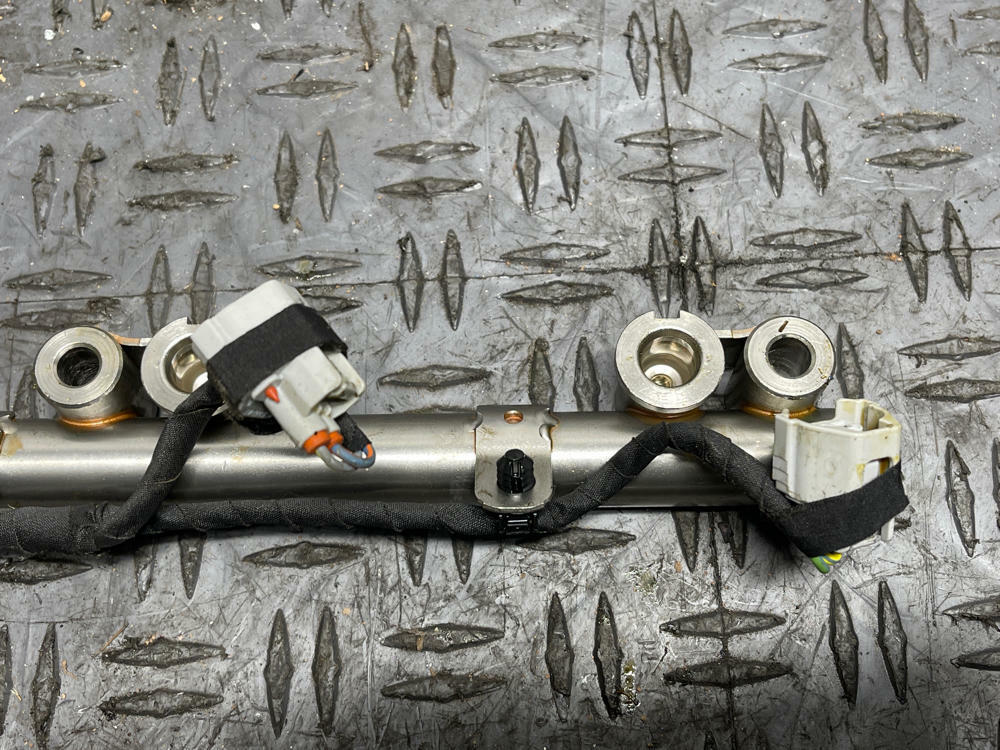 2018-23 Ford Mustang Mach One Secondary Fuel Rail 291