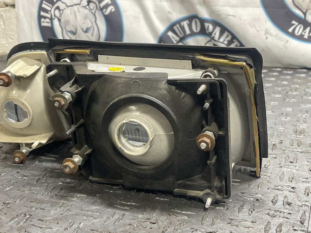 1987-93 Ford Mustang Aftermarket Headlights (5 Pieces, 1 Missing) 117k Miles 289