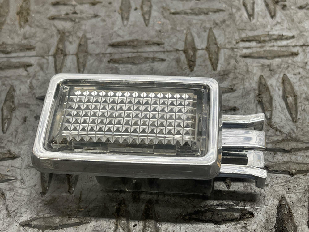 1987-93 Ford Mustang Hatchback Well Light 289