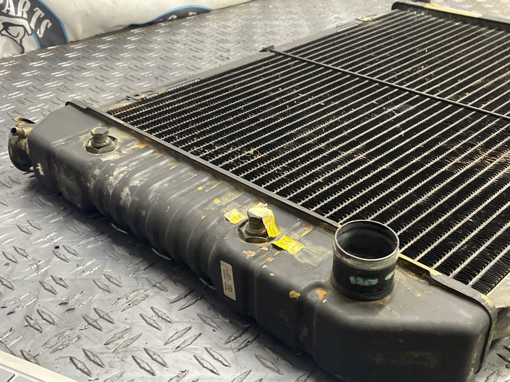 1987-93 Ford Mustang Radiator Assembly 117k Miles 289
