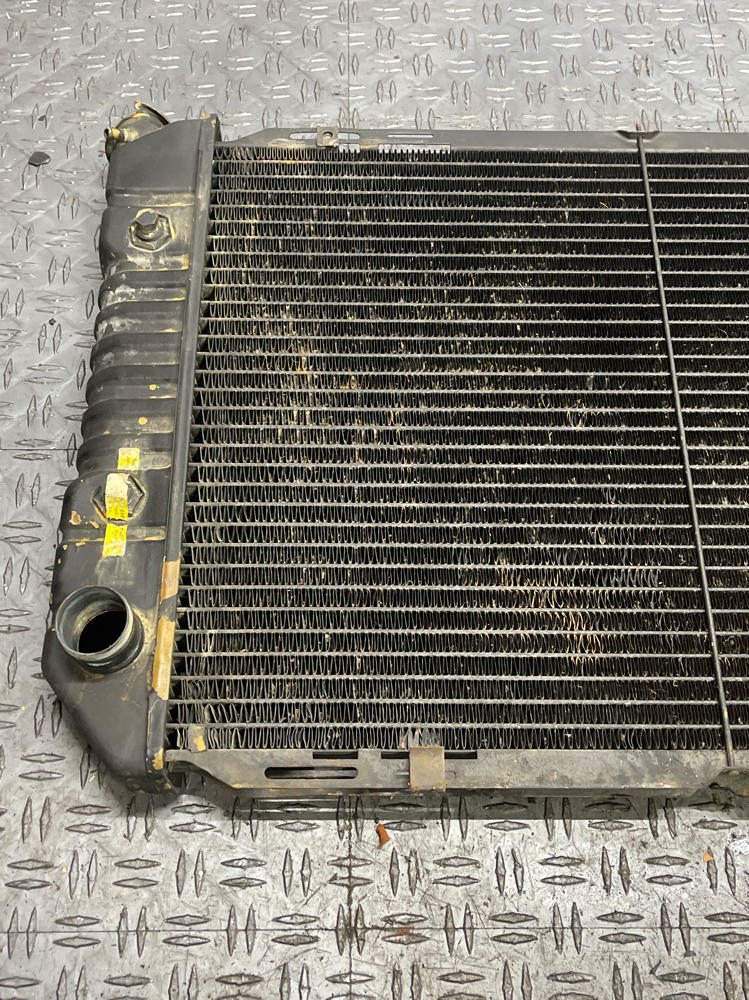 1987-93 Ford Mustang Radiator Assembly 117k Miles 289