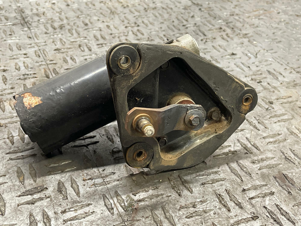 1987-93 Ford Mustang Wiper Motor 289