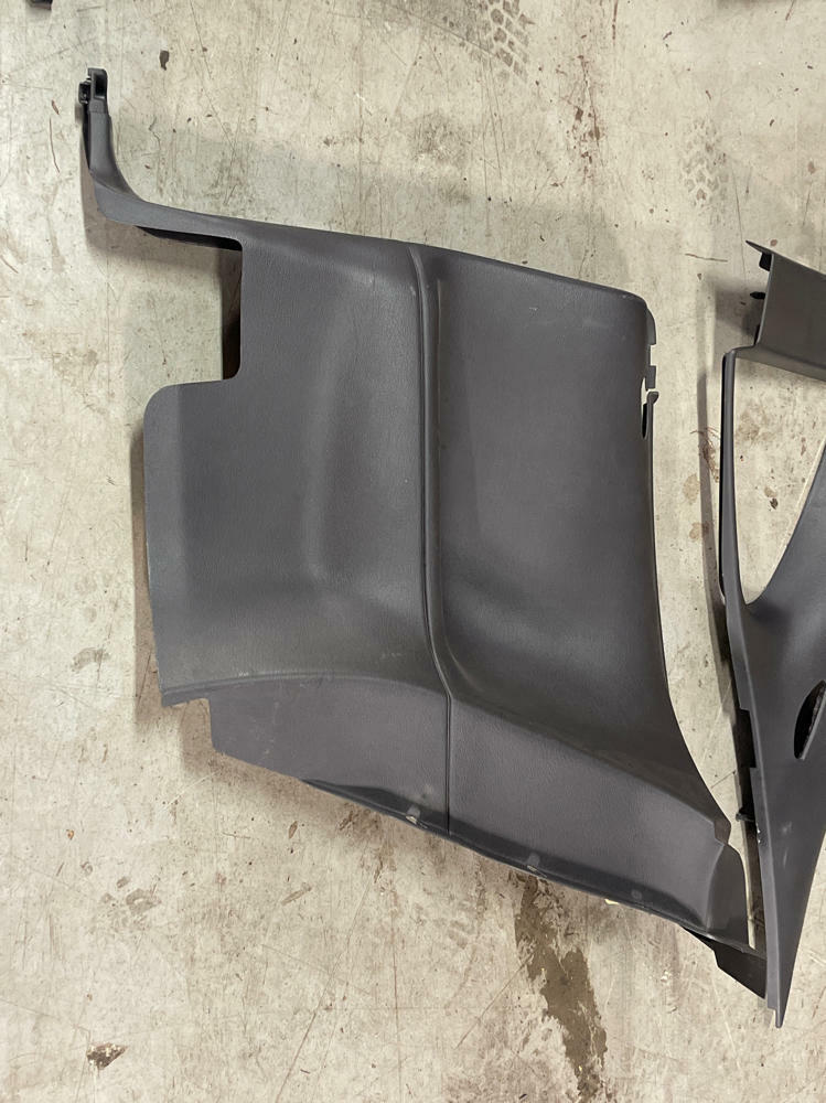 2003-04 Ford Mustang Mach One Rear Plastics Set 296