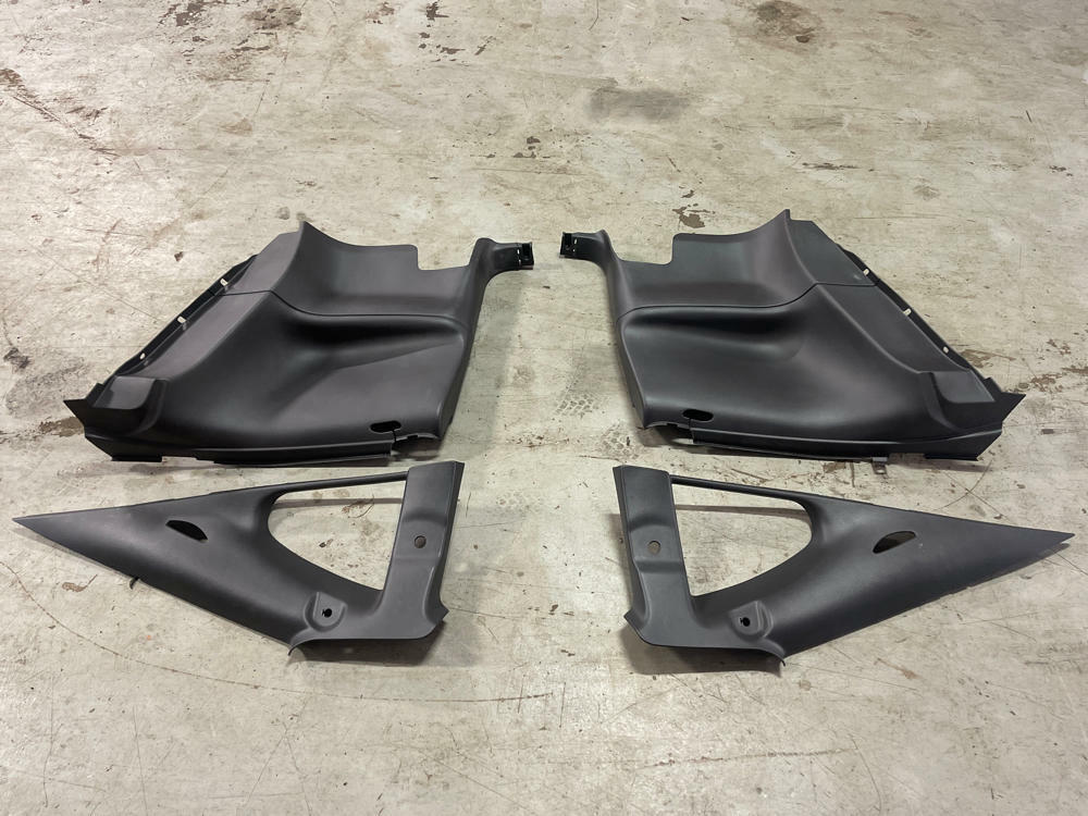 2003-04 Ford Mustang Mach One Rear Plastics Set 296
