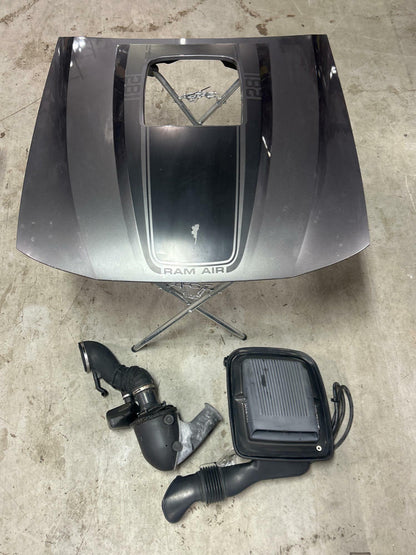 2003-04 Ford Mustang Mach One Hood & Shaker Set Up 19k Miles DSG Paint Code CX