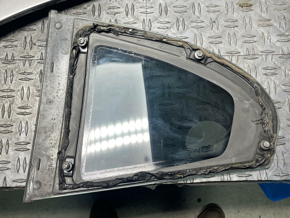 2003-04 Ford Mustang Mach One Sail Panels NEED REPAIR 19k Miles 296
