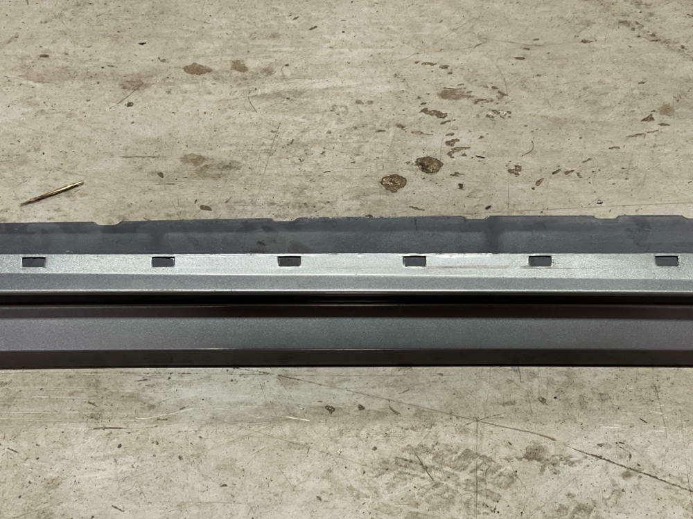 2003-04 Ford Mustang Mach One LH Driver Side Skirt 19k Miles DSG Paint Code CX
