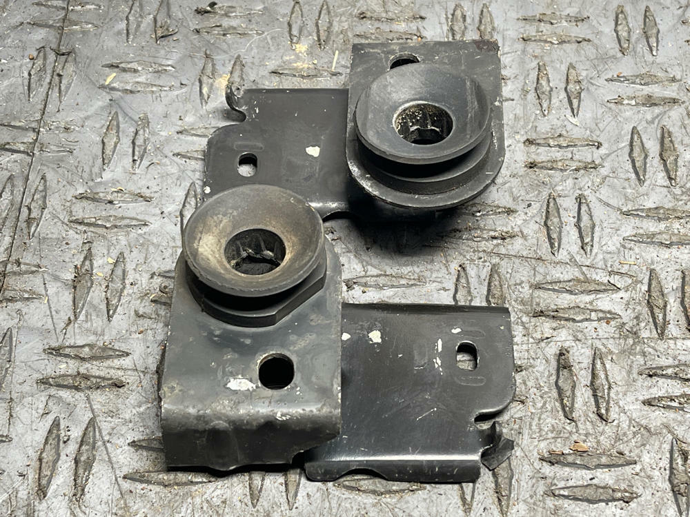 1999-04 Ford Mustang Roush GT OEM Upper Radiator Mounting Brackets Pair 293