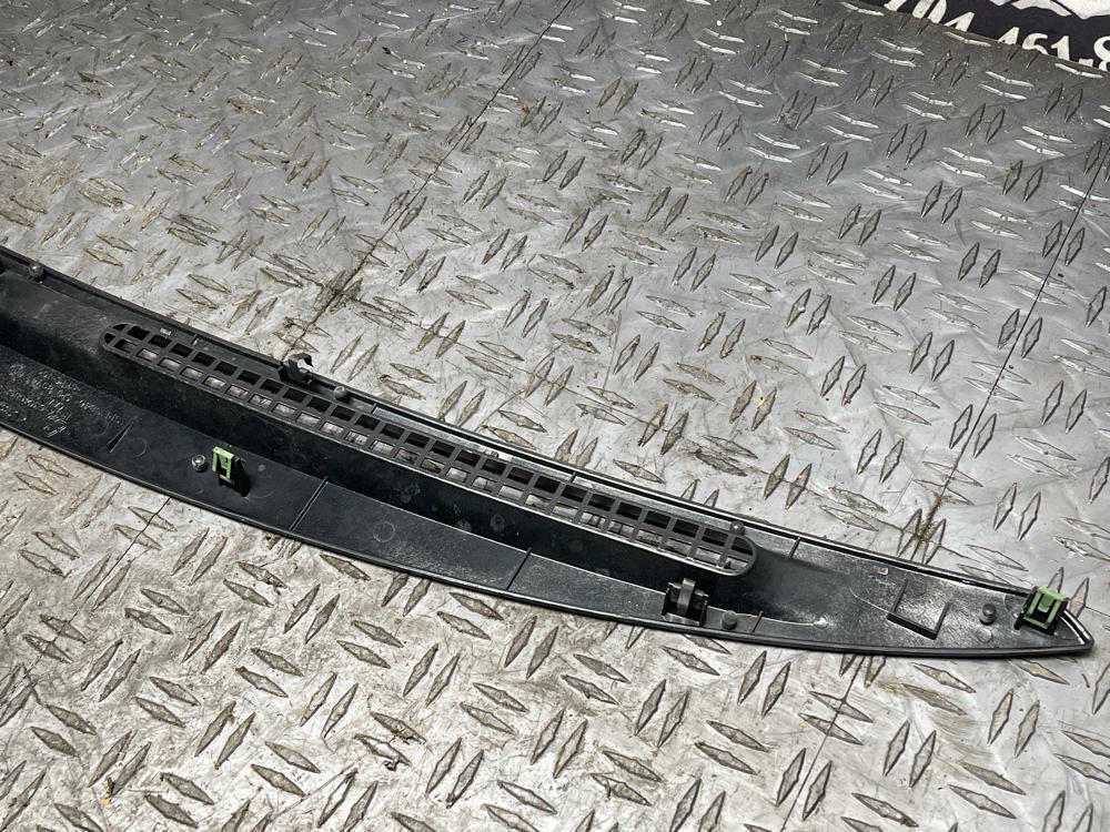 1999-04 Ford Mustang Roush GT OEM Dash Defroster Vent- Dark Charcoal 293