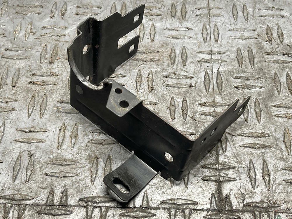 1999-04 Ford Mustang Roush GT Engine Bay Fuse Box Mounting Bracket 293