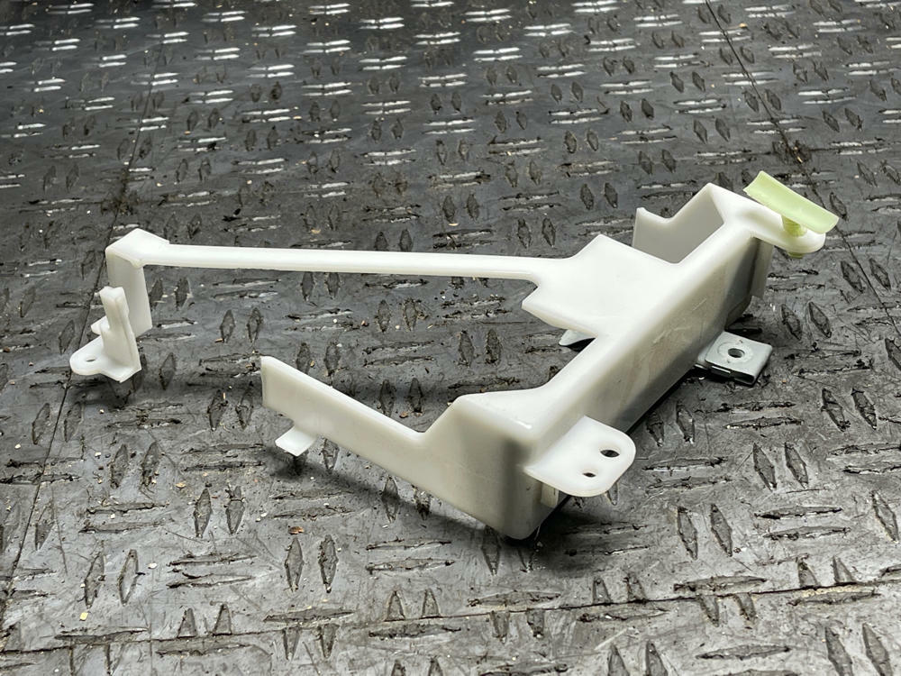 2003-04 Ford Mustang Mach One ECU Cage Mounting Bracket 19k Miles 296