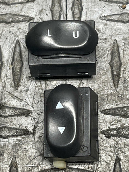 2003-04 Ford Mustang Mach One OEM Window Control Buttons- COUPE 19k Miles 296