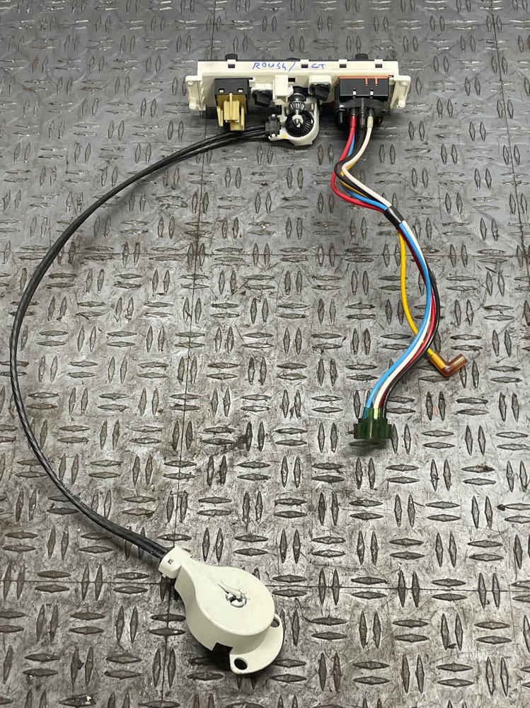 2003-04 Ford Mustang SVT Cobra HVAC Control Panel 295