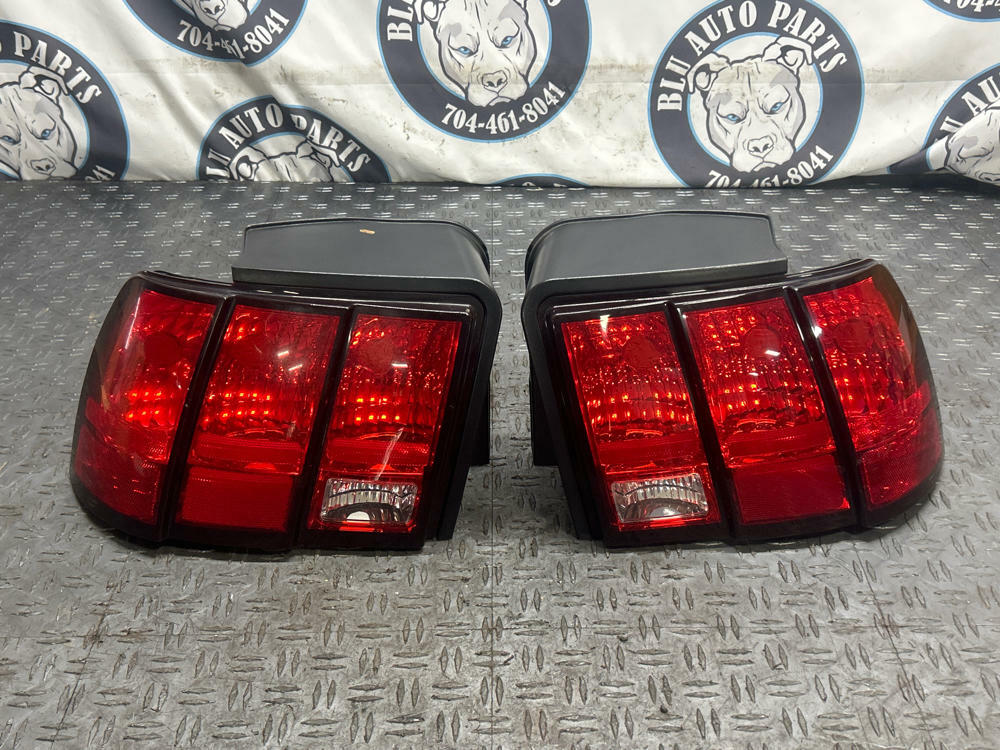 2003-04 Ford Mustang SVT Cobra OEM Tail Light Housings Pair 295