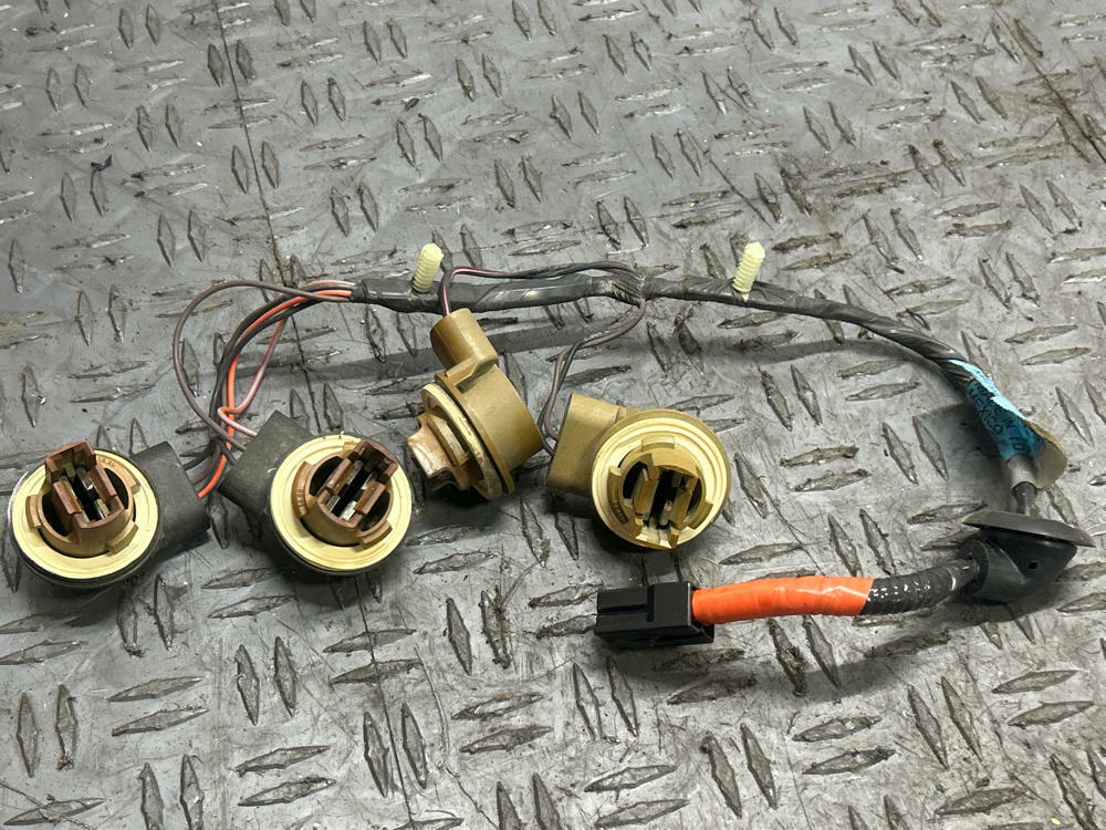 2003-04 Ford Mustang SVT Cobra OEM Tail Light Harnesses Pair- NON AMBER 295