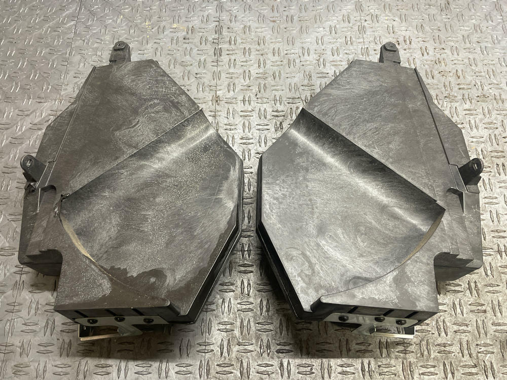 2003-04 Ford Mustang SVT Cobra Convertible Rear Speaker Box Assemblies 295