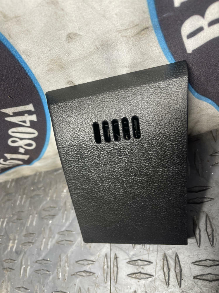 2015-23 Ford Mustang GT Fresh Air Nozzle & Trim 297