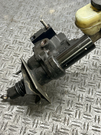 2003-04 Ford Mustang SVT Cobra Brake Booster Assembly 295