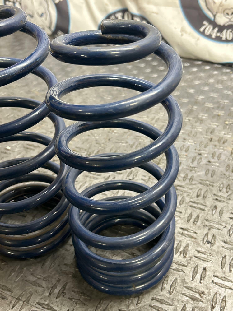 1999-04 Ford Mustang Aftermarket Rear Springs- FOR Solid Rear Axle  295