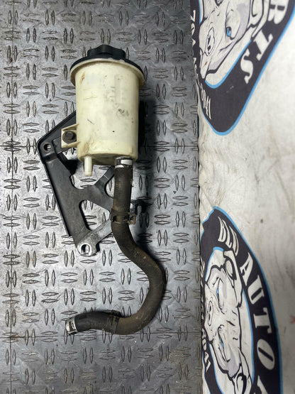 1999-04 Ford Mustang GT Power Steering Reservoir & Lines 300